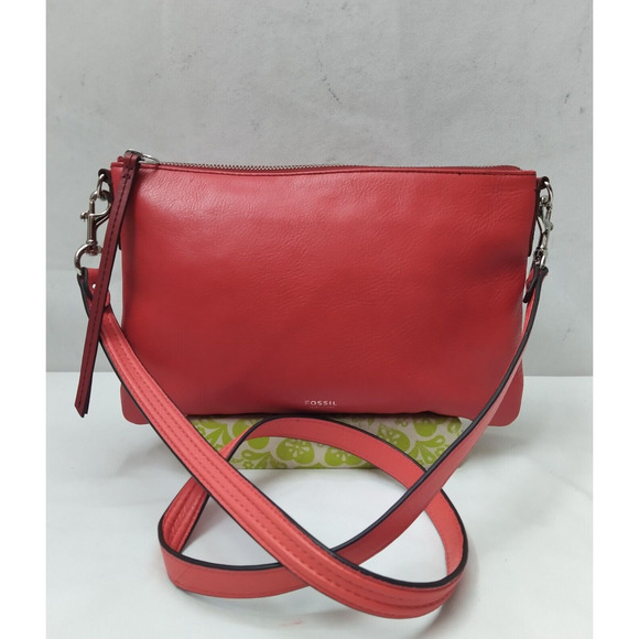 Fossil Red Leather Credit Card Slots Zipper Closure Crossbody Bag - Picture 1 of 16